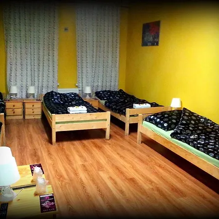 Puzzle - Jezyce Hostel *