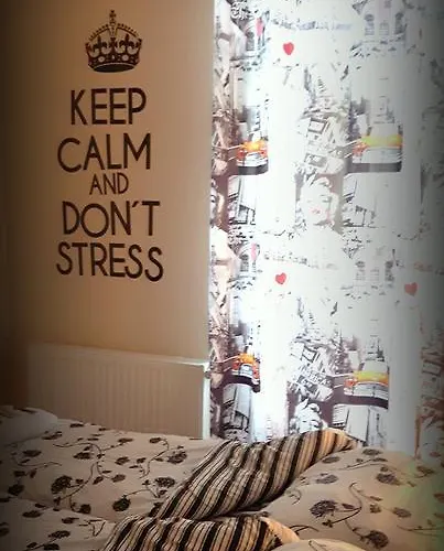 Hostel Puzzle - Jezyce